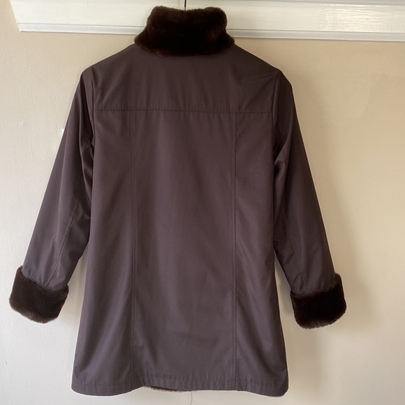 NEW Brown Water Resistant Reversible Faux Fur Coat - Picture 5 of 9